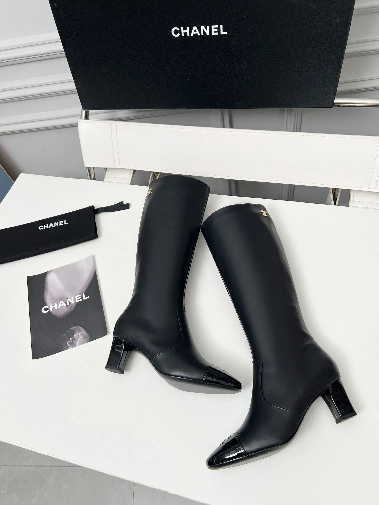 👟👟Ex-factory price 700👟👟 Genuine leather sole +30 Chanel/Chanel double C high-heeled fashion boots, fabric: Xiaoxiang special cowhide:, lining: sheepskin; color: black, white; apricot; code number: 5-40 (customized 41, non-refundable), 16-inch high boots